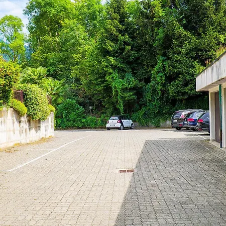 Semesterbostad Casa Salea *